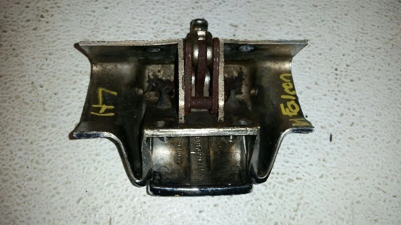 Ford Falcon 1963 LH 63 CONV. PESTILLO SUPERIOR Foto 2 de 3