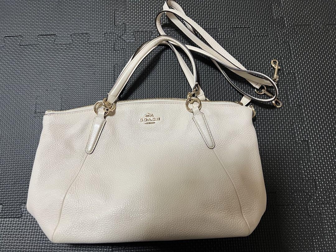 Coach White Leather Handbag with Detachable Strap & Logo Plate