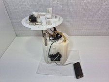 Mercedes-Benz B W246 W242 2012 Kraftstoffpumpe im Tank A2464700994 Benzin 90kW