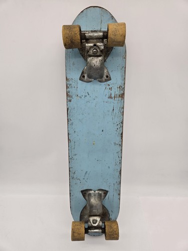 Skateboard vintage anni 60 Roller Derby Mustang 15 vernice blu con giallo 21”x5” - Foto 11 di 16