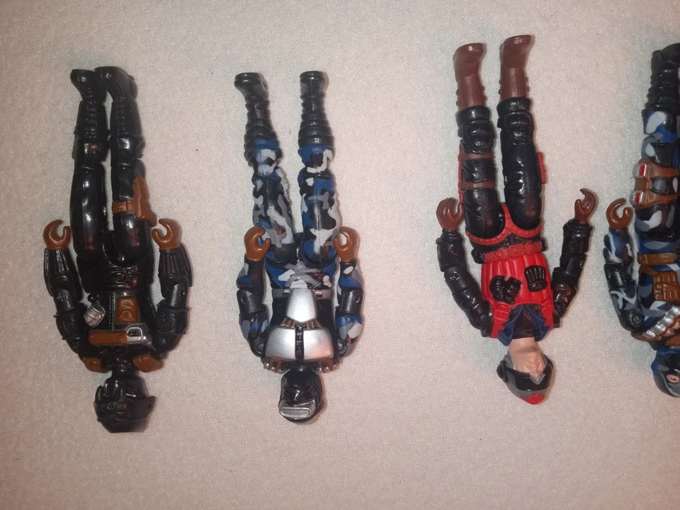 G.I. 2004 Joe Toys R Us Exclusivo Cobra Strike Team Urban Division Completo Foto 3 de 4