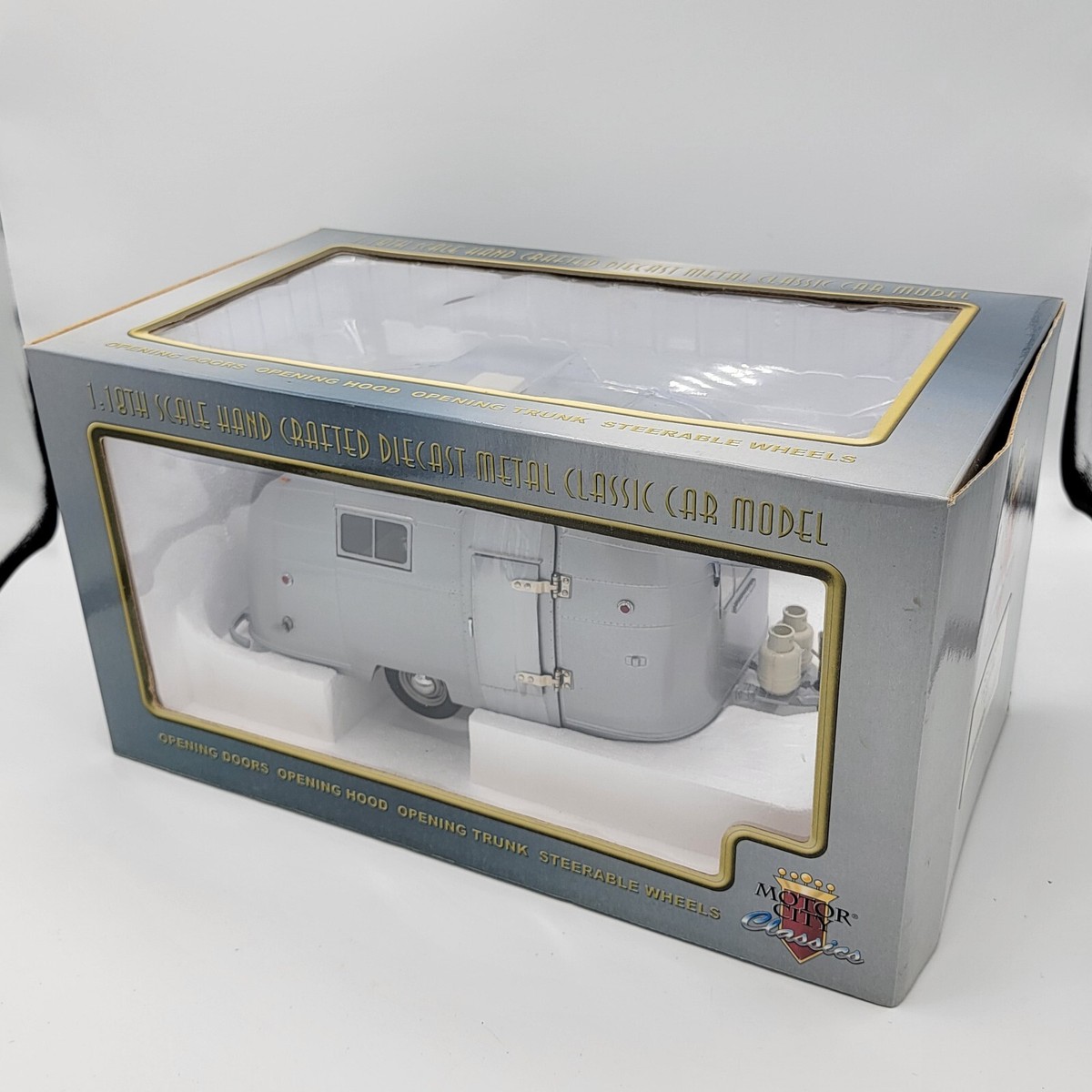 Motor City Classics 1:18　エアストリーム　ミニカー 1:18 Camping Trailer Airstream Motor City Classics Diecast