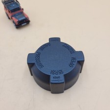 LR DEFENDER DISCOVERY I RRC 200/300TDi Expansion Tank Cap NTC7161