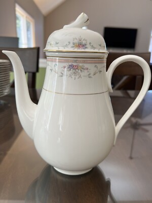 Christopher Stuart SPRING CREST PATTERN BONE CHINA Coffee Pot | eBay