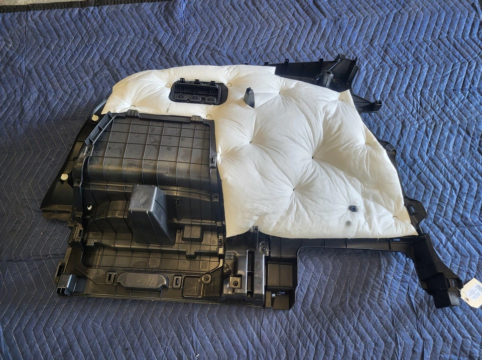 2021 TOYOTA VENZA задняя правая четверть нижняя отделочная панель 64730-48200 22-24 б/у от оригинального производителя - Изображение 4 из 4