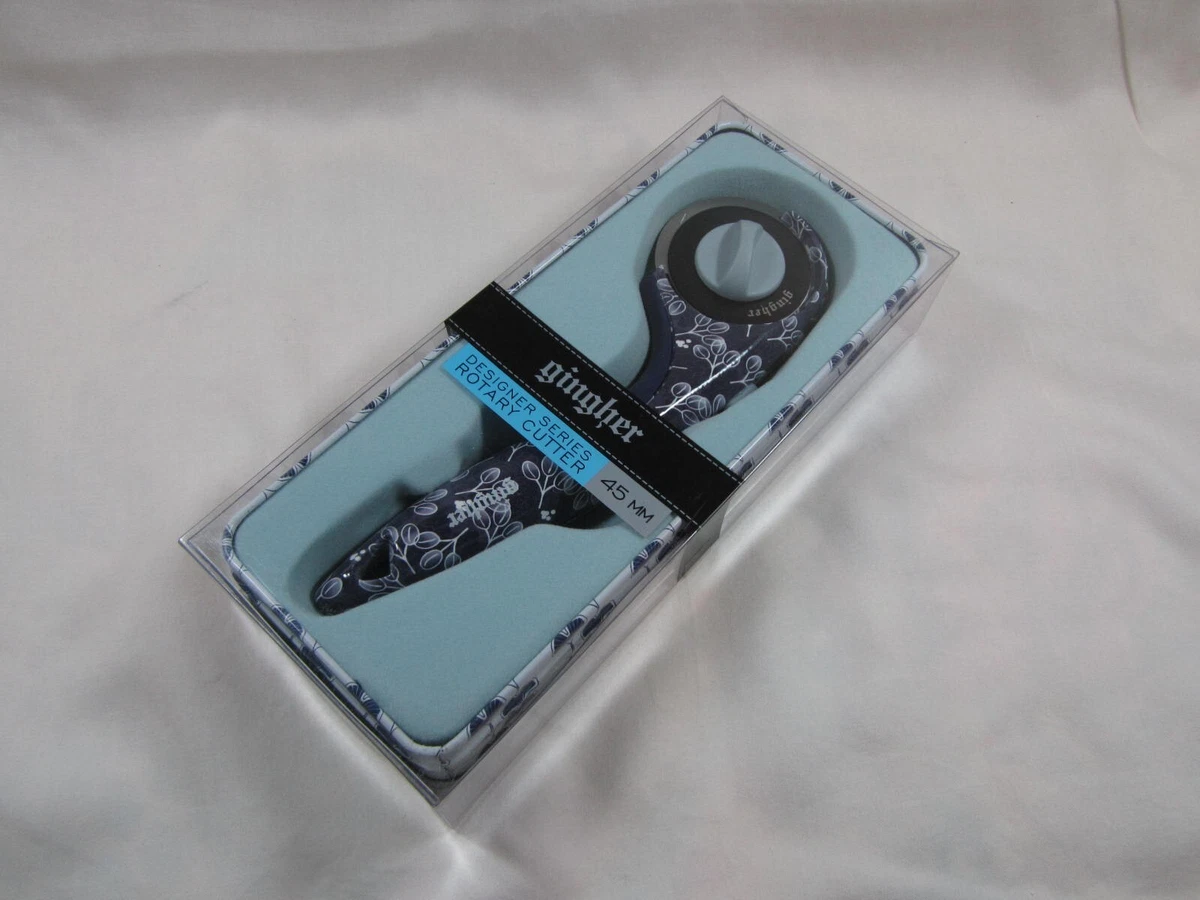 New in Tin Box Gingher Designer Series Rotary Cutter 45 mm. Vintage Chloe  Print