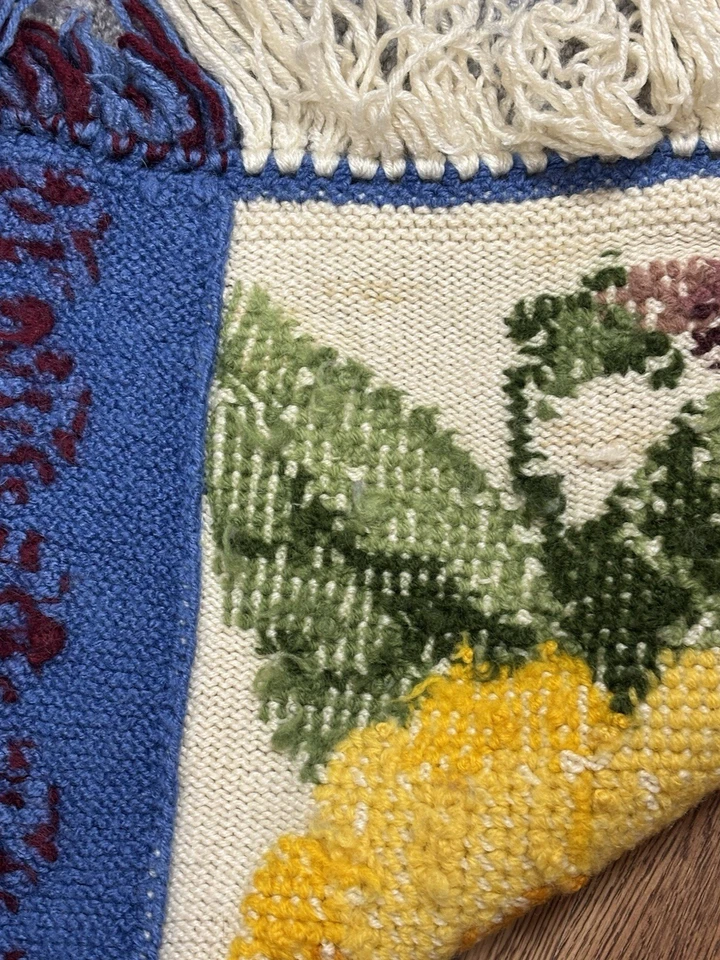 Tiro floral vintage hecho a mano tejido crewel bordado 48 1/2x60 con flecos Foto 4 de 4