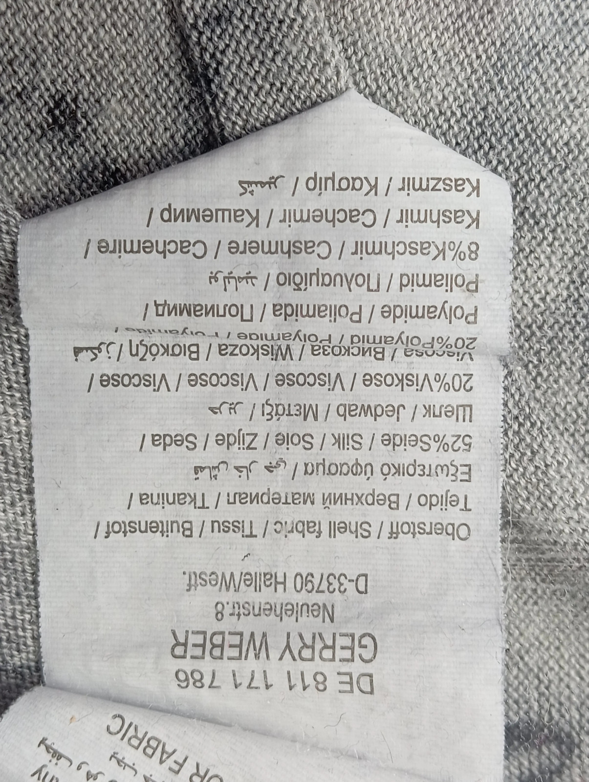 Foto 5 di 6