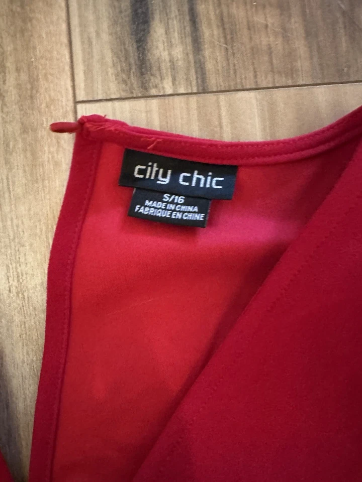 Mono para mujer Chic City rojo con cinturón y mangas transparentes - talla 16 Foto 2 de 4