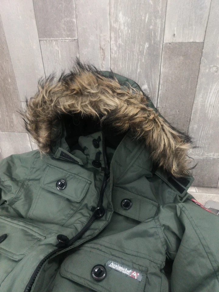 Avalanche Outdoor Supply Jacket Youth/Women Sz Medium M Olive Green Feux Fur - Image 2 of 4