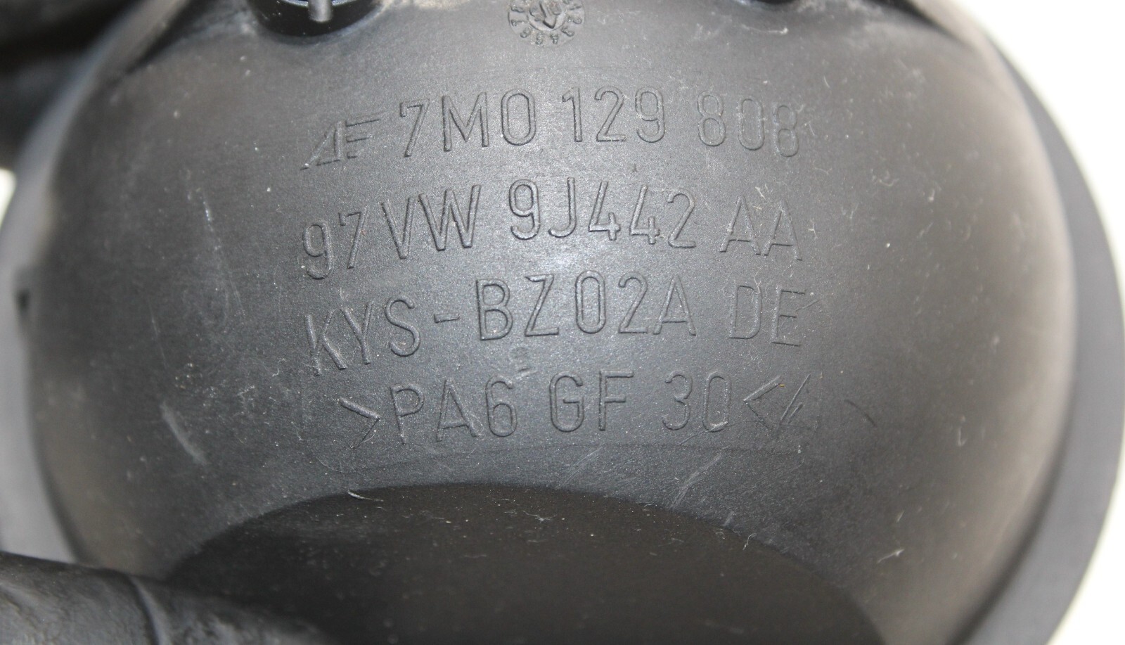 Bentley Continental 2003-2010 FRONT+LEFT Vacuum reservoir