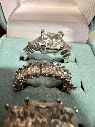 Gorgeous vintage Sw Sterling.925 CZ Ring Set Size 6. - Picture 8 of 17