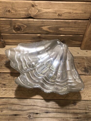 Clam Shell shaped Beautiful Opalescent Decorative bowl/dish Vtg - Picture 3 of 6