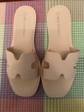 Women's Wild Diva Lounge Slide Sandals - Nude / Beige Cutout Strap - Size 7