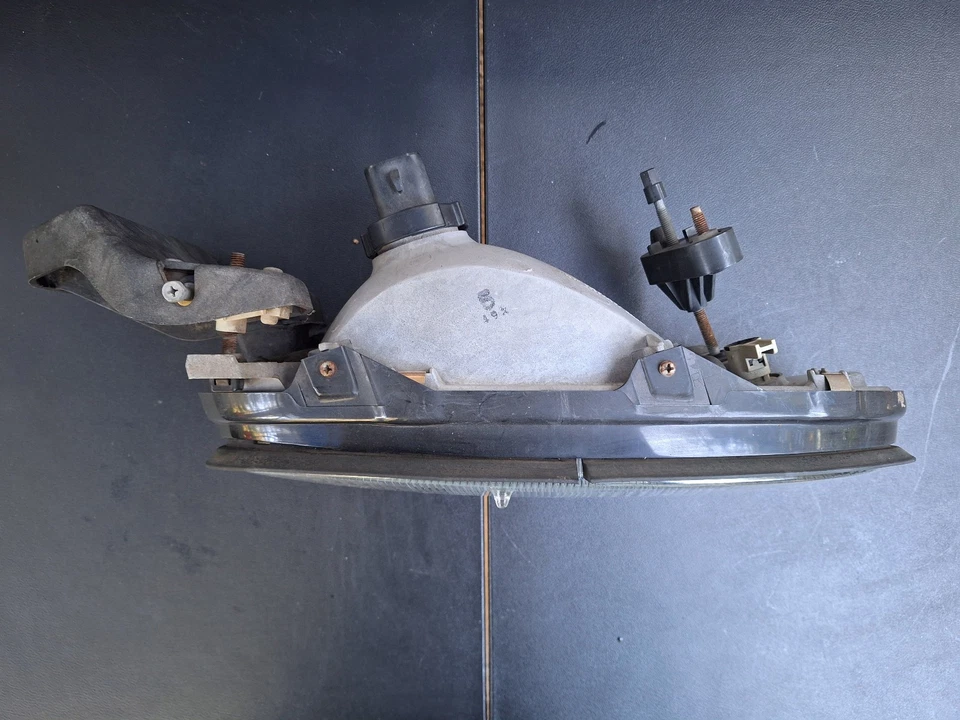 91-93 Nissan B13 NX NX2000 NX1600 100NX Headlamp Headlight Right Side OEM Genuin - Image 2 of 4