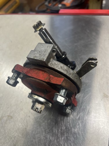 POLARIS 0450917 OEM RIGHT FRONT STEERING KNUCKLE DRUM HUB PREDATOR OUTLAW 50/90