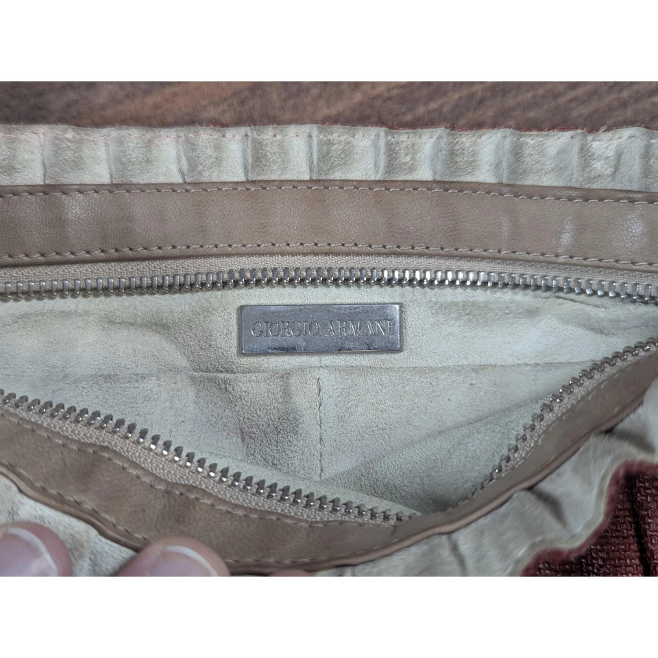 Giorgio Armani 手提包中号红色打褶纹理面料可拆卸肩带豪华 — 第 4/4 张图片