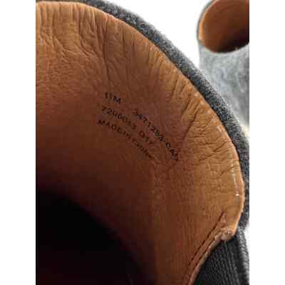 Frye Men display picture 2