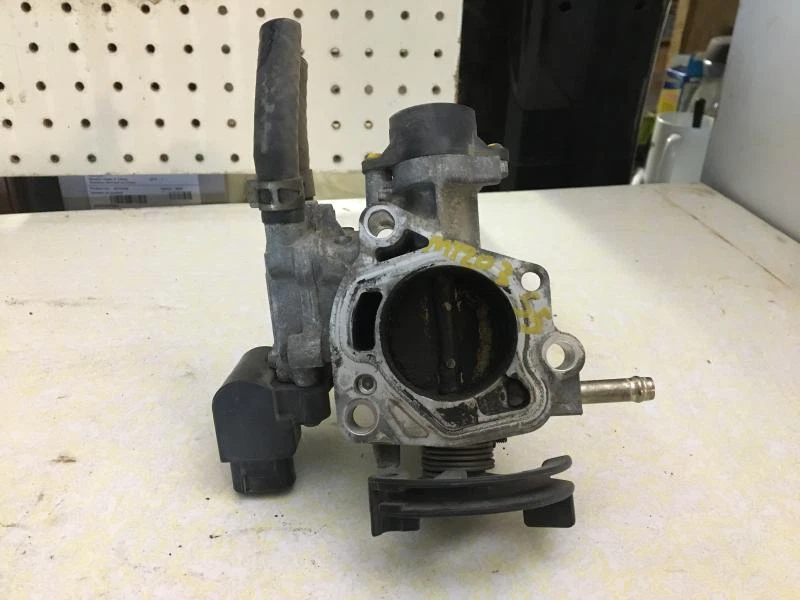 节气门车身阀组件适用于 2000 - 2005 年丰田 ECHO — 第 2/4 张图片