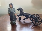 Vintage Cast Iron horse and hitch,  Cast Iron woman. — photo 3