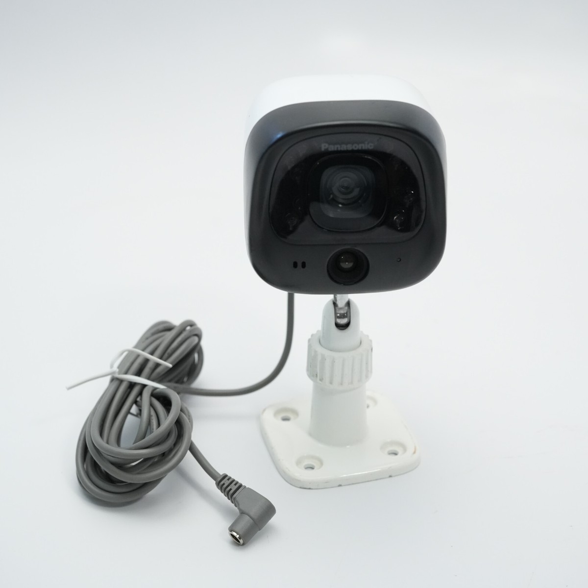 Panasonic KX-HNC600 - Telecamera IP Esterna Con Sensore A Infrarossi, IP55, Visione Notturna E Allarmi Su Internet