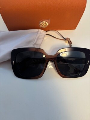 Tory Burch Miller Sunglasses! Good condition. Worn 3-4 times. ? original box s-l400.jpg main image 3