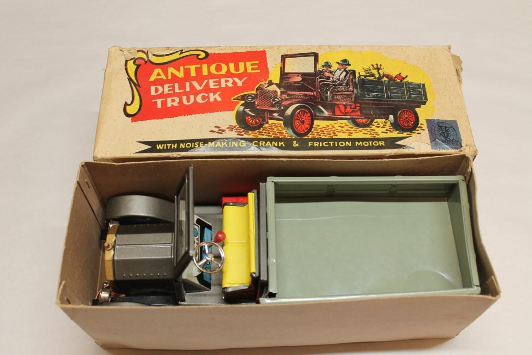 SSS Toys Japan S-1235 Tin Friction Motor Antique Delivery