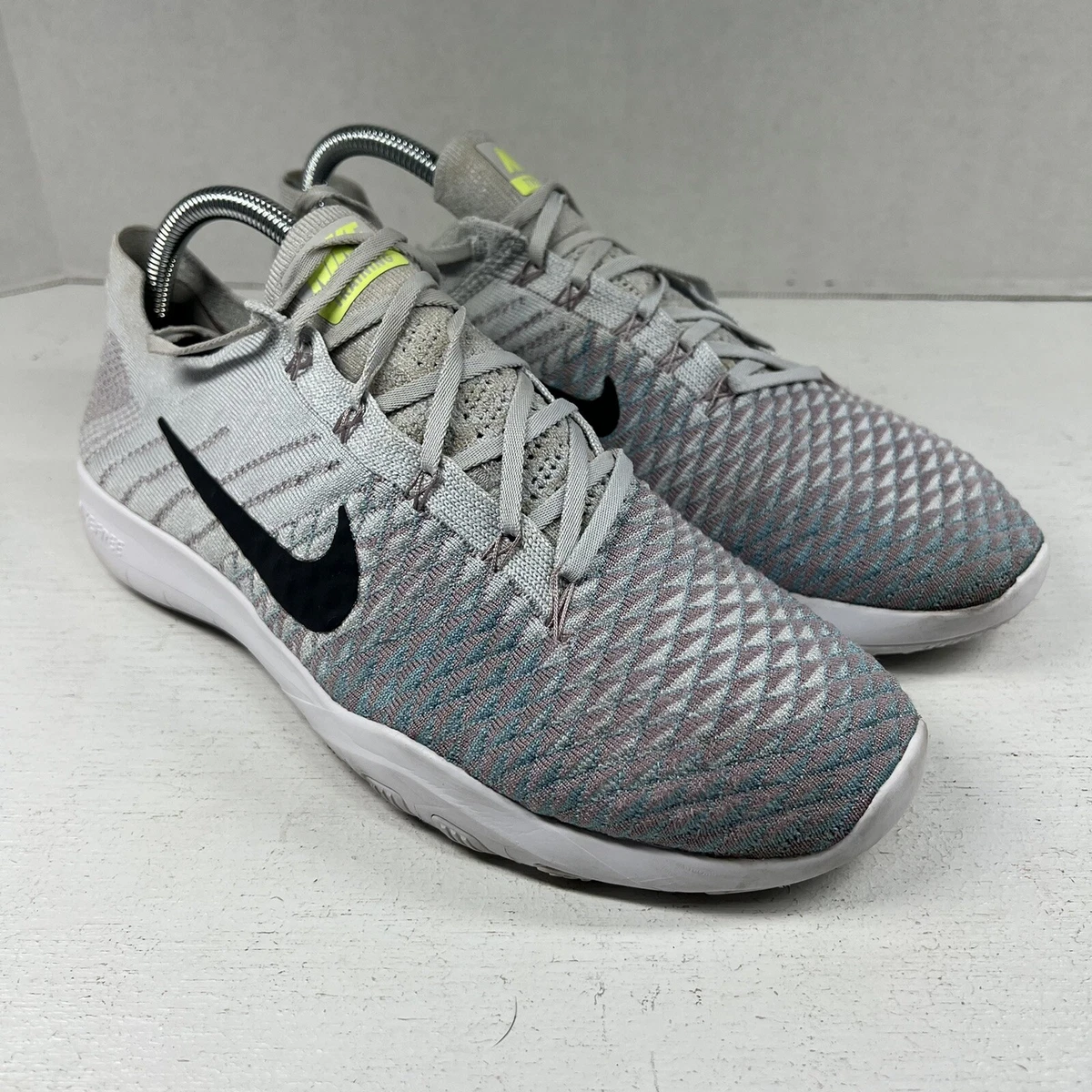 Women s NIKE FREE TR FLYKNIT 2 Pure Platinum 904658 009 Size 9