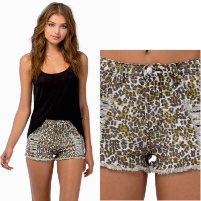 NWT MinkPink Runaway High Waist Leopard Denim Shorts XS (Fit 0/24) Festival