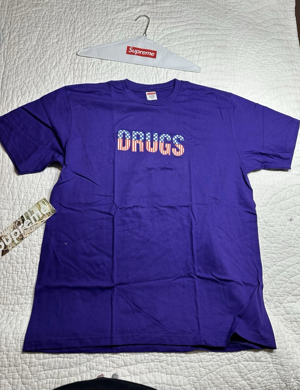 Tee shirt Supreme Drugs / Neuf Taille EXTRA LARGE / XL FW24