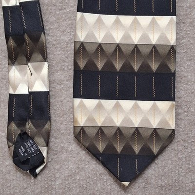 VTG Bergamo New York Silk Tie Geometric Optical Illusion 3D Block Cream Black...