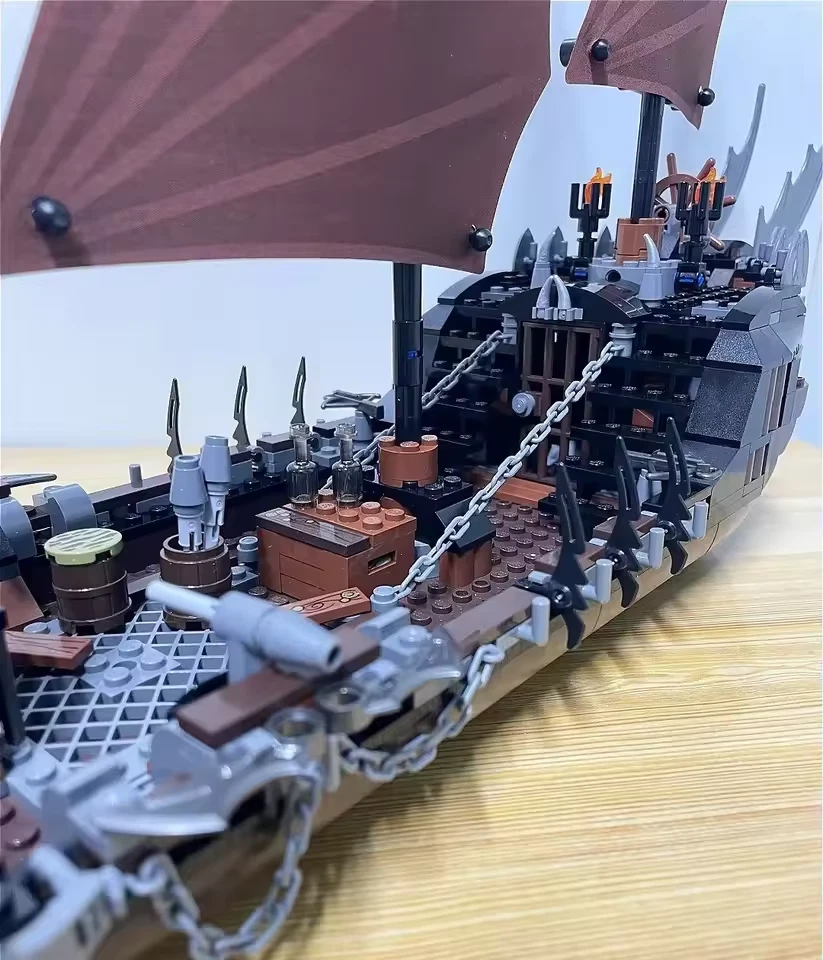 CUSTOM LEGO BLOCKS The Lord of the Rings: Pirate Ship Ambush (79008) ALL FIGURES - Image 4 of 4