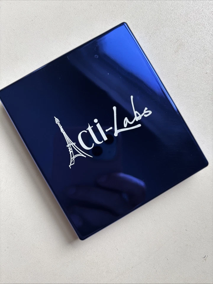 Actilabs Urban Retreat Blush Quad Compact New - Image 3 of 4