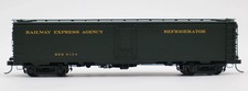 Atlas HO 20007642 - Master - REA Steel Express Reefer Car "REA" 6134 Early