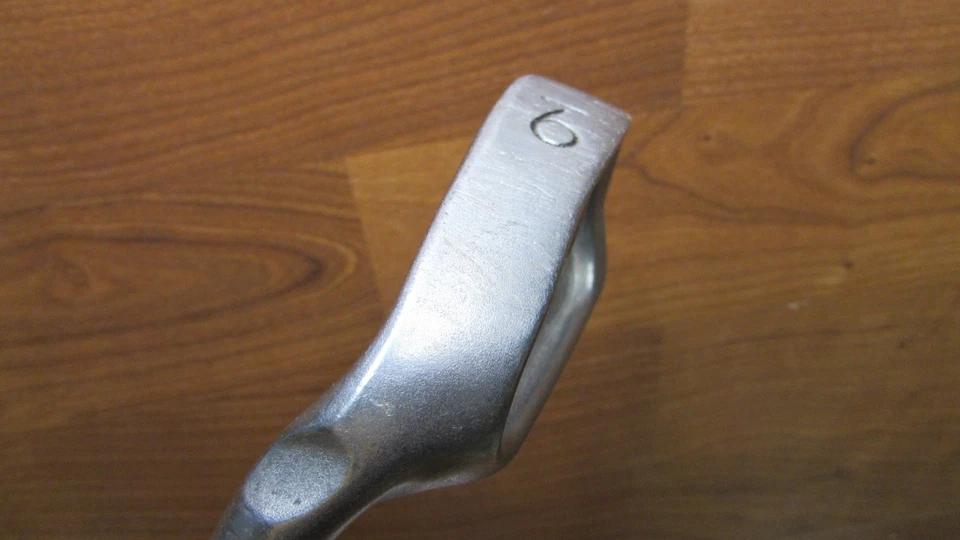 Ping I3 O-Size White Dot 9 golf Iron single iron RH 37" Z-Z65 Steel shaft - Image 2 of 4