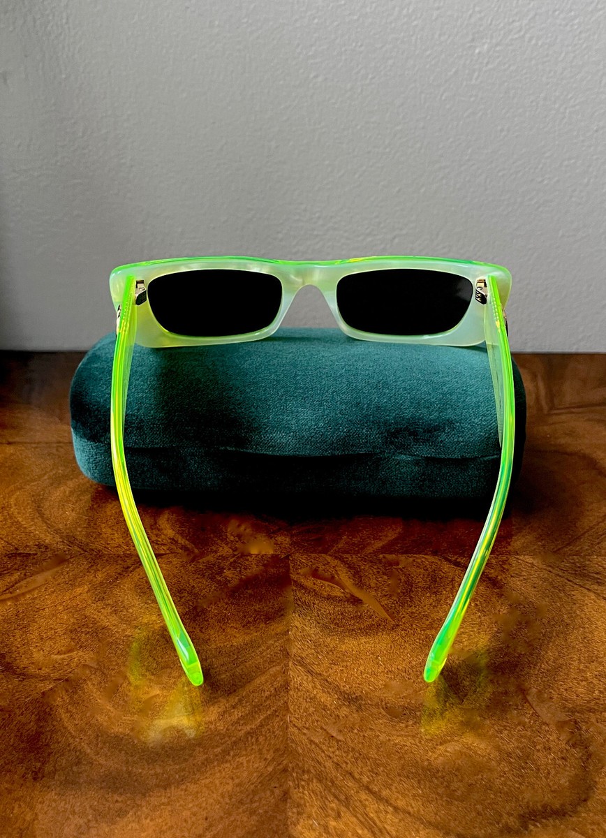 GUCCI　サングラス GUCCI Seasonal Icon Fluorescent Neon Lemon Lime Pearl Slim