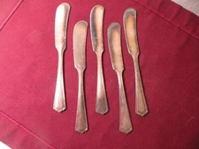 Set Of 5 Wallace Hudson Flat Handle Butter Spreaders Silverplate Knife 5 7/8"