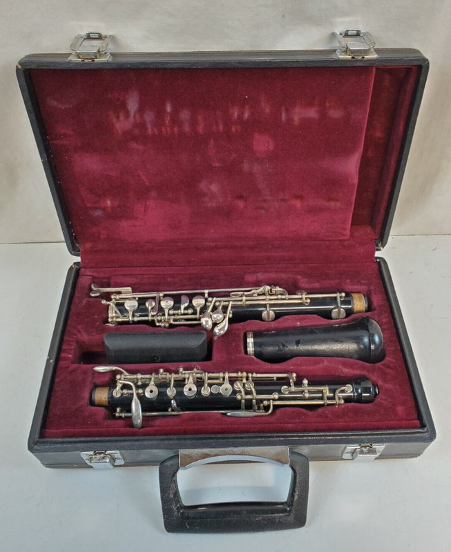 YAMAHA YOB-211 BASIC CONSERVATORY RESIN OBOE NEEDS WORK