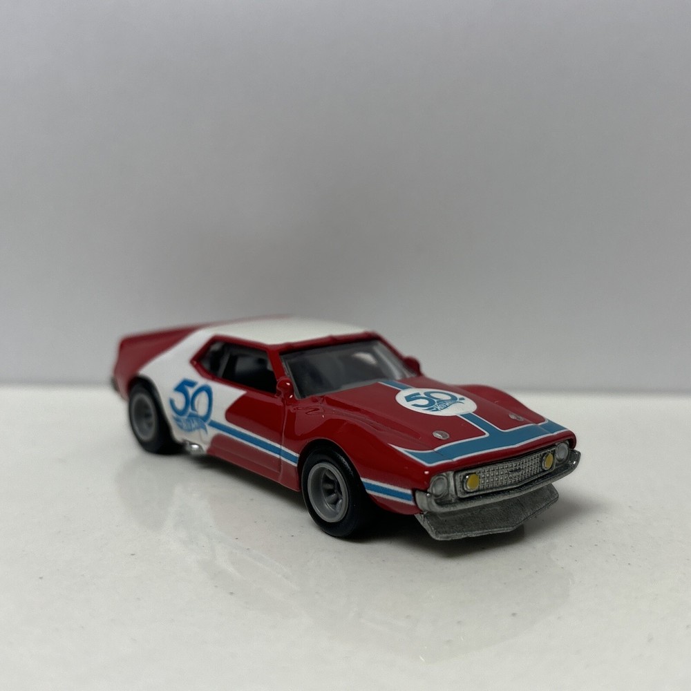 1971 71 AMC Javelin AMX Race Car Collectible 1/64 Scale Diecast Diorama Model