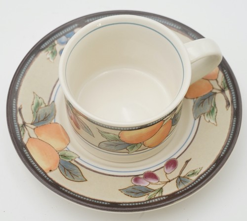 Mikasa Intaglio Garden Harvest Dinnerware Plates Bowls Mugs Serveware & MISC PCS - Picture 23 of 92