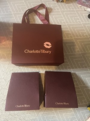 Charlotte Tilbury leere Geschenktüte burgund mit Bandgriffen (22x18cm)