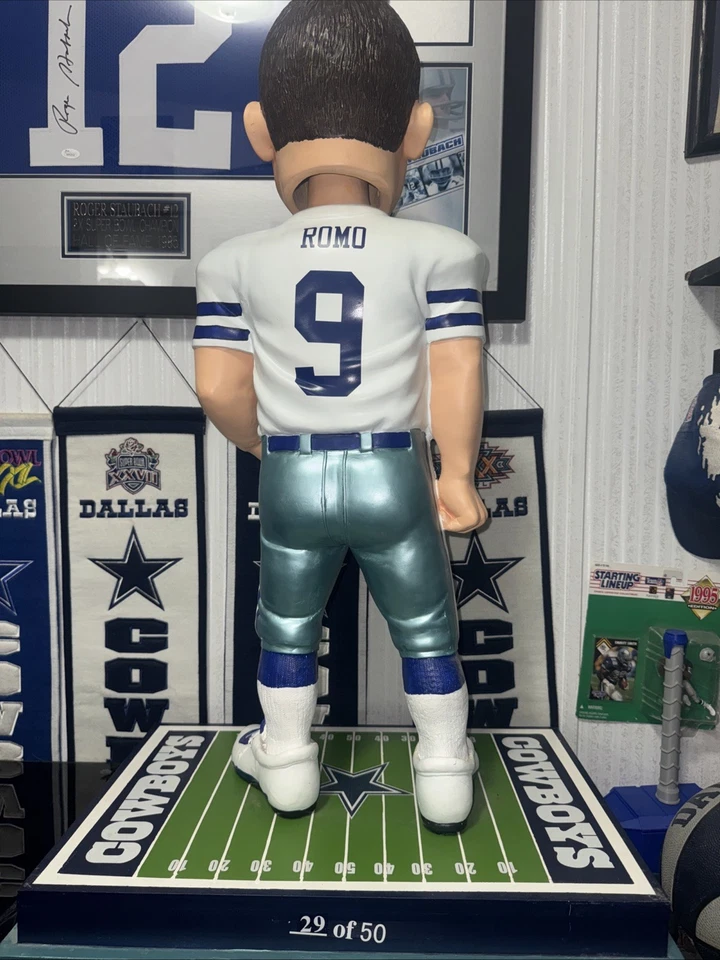 Dallas Cowboys Tony Romo 3 ft Bobblehead 29/50 Raro Artículo de Coleccionistas NFL Foto 2 de 2