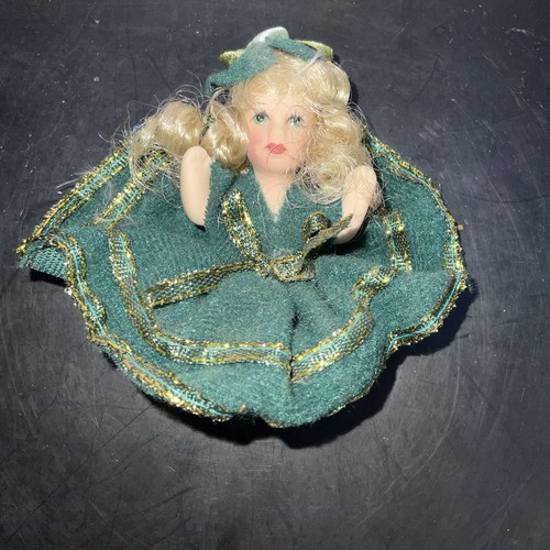 Miniature Porcelain Dolls Vintage 2” Lot Of 6 - Picture 12 of 14