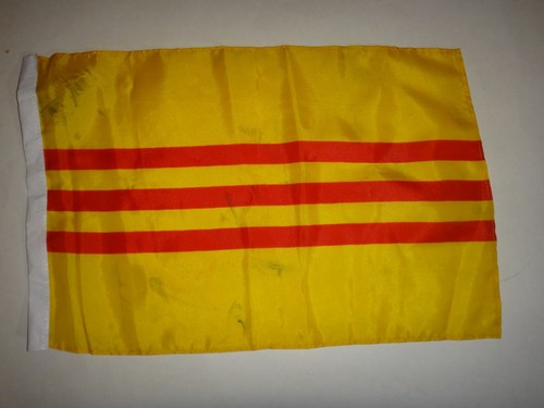 Vietnam War REPUBLIC OF VIETNAM ARVN Medium Size Battle Flag