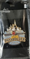 Disney Pin Mickey Mouse Annual Passholder DLR 3D 2006 MINT Disneyland Resort