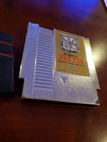 Cartucho dorado Nintendo The Legend of Zelda NES