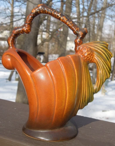 Roseville Pottery Pine Cone Handled Basket, Shape 408-6