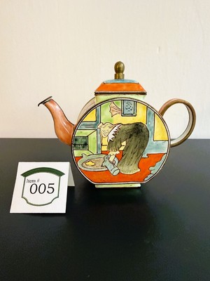 KELVIN CHEN ''Woman at the Tub by Toulouse-Lautrec'' Miniature Teapot  /  EN525