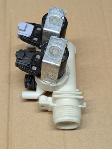 Hotpoint WMBF 963P HE8L 493P Waschmaschine Original Zulauf Wasserventil 33390115