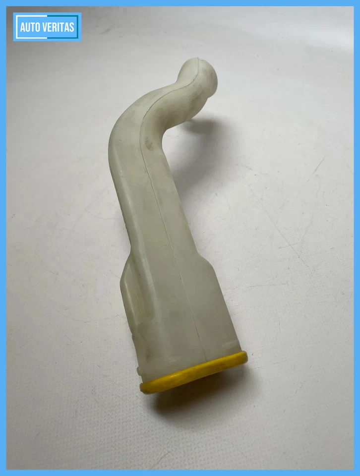 Original Mercedes-Benz C220 (W/S/CL203) filler nozzle 2038690017 - Image 3 of 4